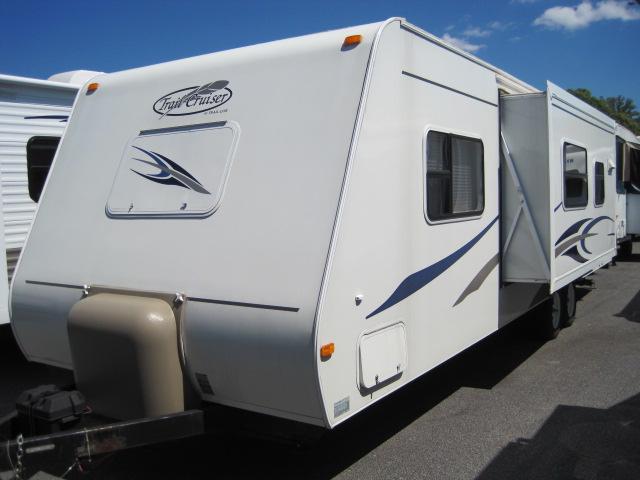 Used 2006 R-Vision Trail Cruiser 28QBS Travel Trailer For Sale